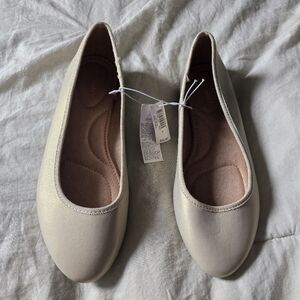 Old Navy Gold Flats - Shoes